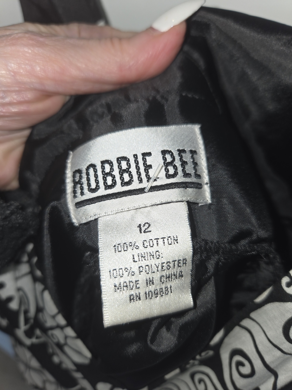 NWT Robbie Bee Black and White Patterned Pretty V-Neck Tribal Midi Dress Size 12 - Picture 3 of 12